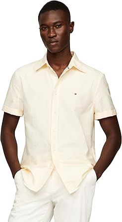 Tommy Hilfiger Men's Short Sleeve Oxford Shirts in Regular Fit, Men's Button Down Shirts