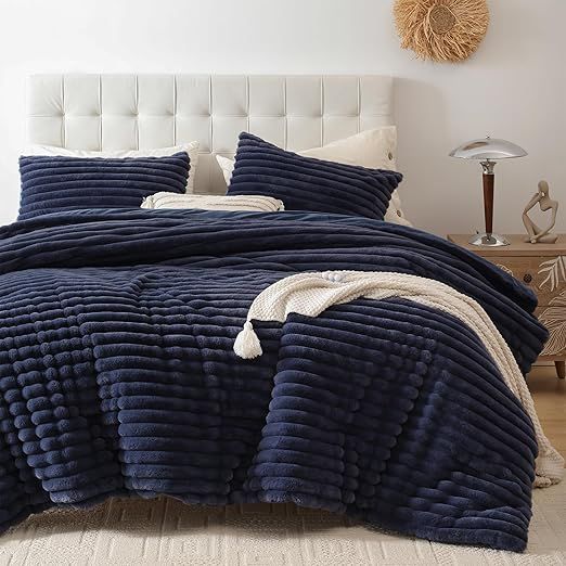 Smoofy Fluffy King Size Comforter Set 3 Pieces - Navy Blue Fleece Fluffy Comforter Set, Luxury Fuzzy King Bedding Set, Soft King Bed Set All Season, Heavy Faux Fur Comforter with 2 Pillow Cases