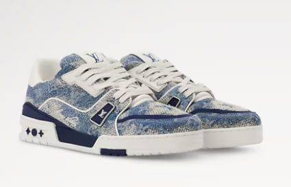 รองเท้าผ้าใบรุ่น LV Trainer