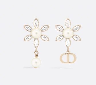 ต่างหู Bloom in Dior