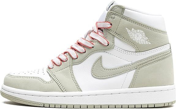 Nike Men's Air Jordan 1 Retro High OG Sneaker