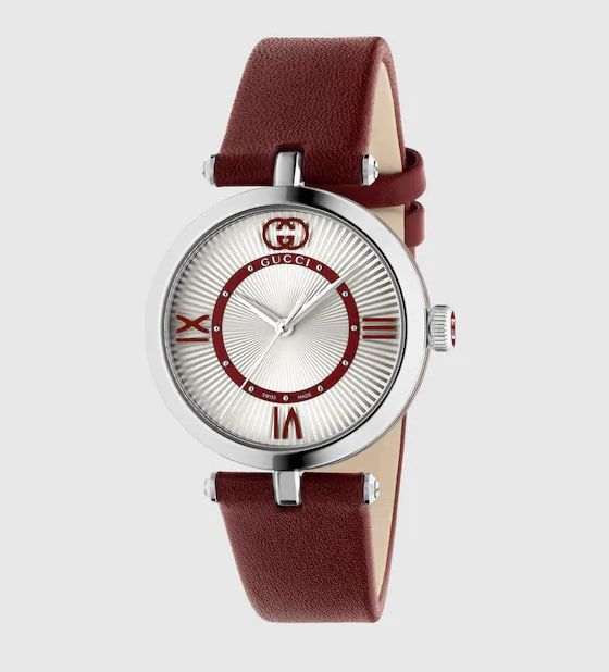 Model 2000 watch, 30 mm.
