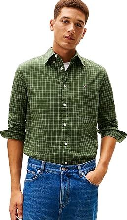 Tommy Hilfiger Men's Long Sleeve Poplin Shirts in Regular Fit, Men's Button Down Shirts, Also Available in Big and Tall